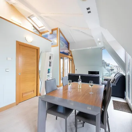 Luxury Duplex Penthouse With Terrace-old Town