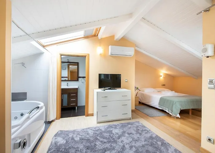 Luxury Duplex Penthouse With Terrace-old Town דירה סן סבסטיאן